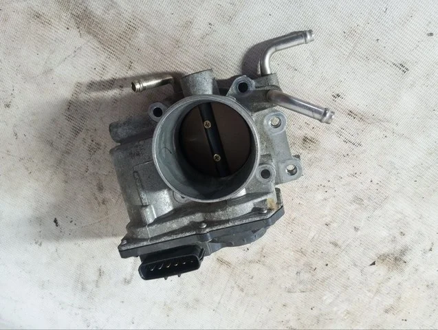 Заслонка дроссельная ACA21 TOYOTA CALDINA T240 2002-2004, CALDINA T240 2005-2007, PREMIO T240 2001-2004, PREMIO T240 2004-2007, VISTA V50 2000-2003