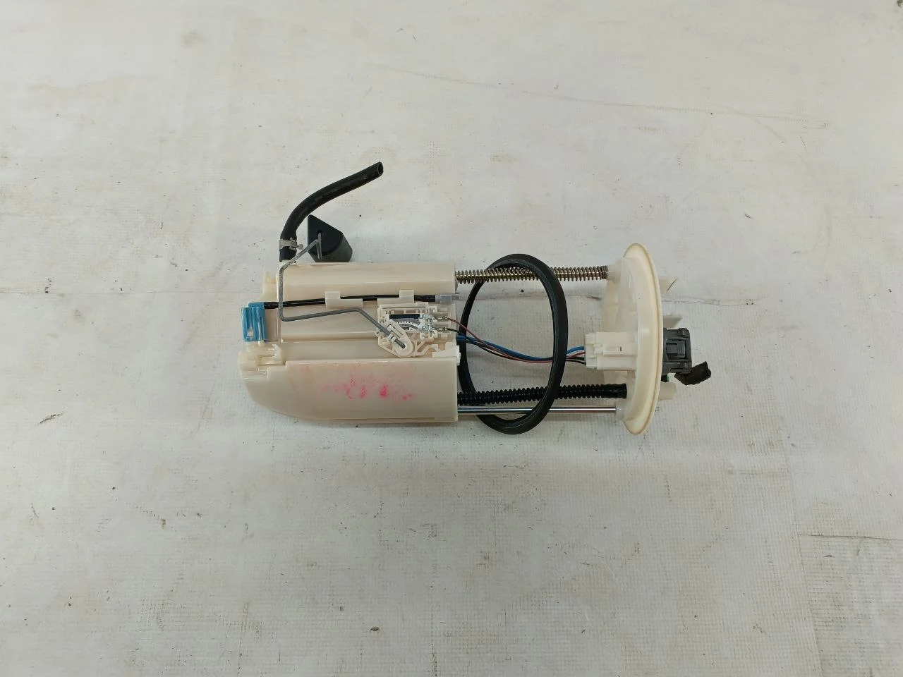 Насос топливный погружной NA4W MITSUBISHI GRANDIS NA4W 2003-2011