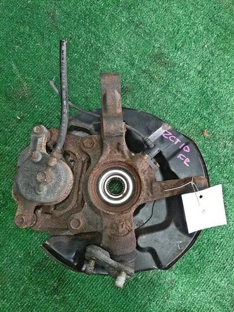 Кулак поворотный правый ZCT10 TOYOTA CELICA T230 1999-2002, OPA XT10 2000-2005, VISTA V50 1998-2000, VISTA V50 2000-2003