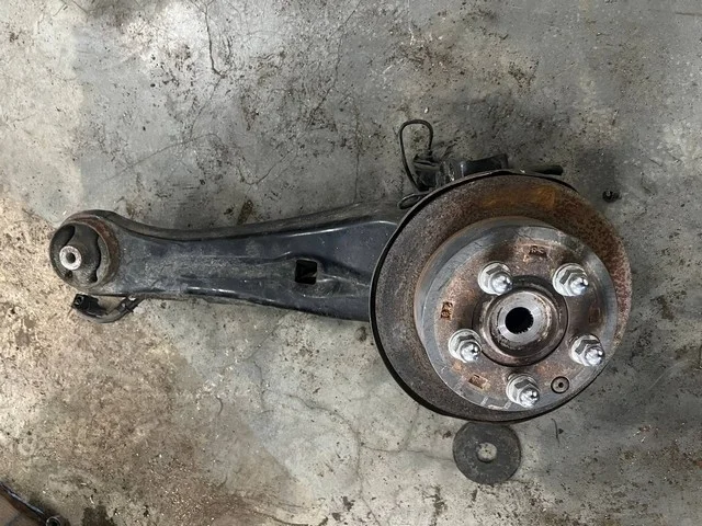 Рычаг подвески задний левый продольный CU5W MITSUBISHI OUTLANDER CU 2003-2007, AIRTREK CU 2001-2005