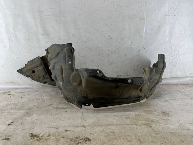 Подкрылок передний левый NA4W MITSUBISHI GRANDIS NA4W 2003-2011