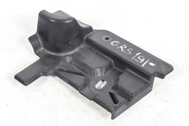 Воздуховод радиатора правый GRS191 LEXUS GS III 300/400/430 S190 2005-2007, GS III 300/400/430 S190 2007-2011