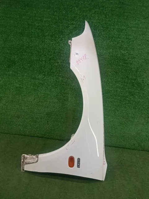Крыло переднее левое (царапины) EA1A MITSUBISHI LEGNUM EA 1996-1998, LEGNUM EA 1998-2002, GALANT ЕВРОПА EA 1997-2003