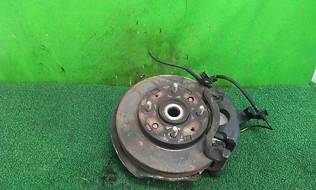 Кулак поворотный правый N38W MITSUBISHI RVR I N1 / N2 1991-1997, SPACE WAGON N94W 1997-2004, CHARIOT II N3 / N4 1991-1997