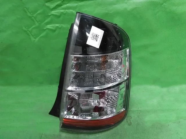 Фонарь задний правый NHW20 TOYOTA PRIUS XW20 2003-2005, PRIUS XW20 2005-2009, PRIUS XW20 2009-2011