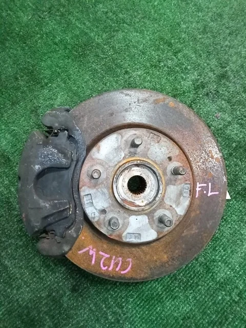 Кулак поворотный левый CU2W MITSUBISHI OUTLANDER CU 2003-2007, AIRTREK CU 2001-2005