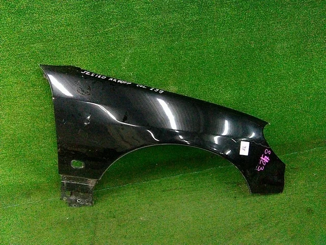 Крыло переднее правое (царапины) JZS160 TOYOTA ARISTO / LEXUS GS S160 1997-2000, ARISTO / LEXUS GS S160 2000-2004