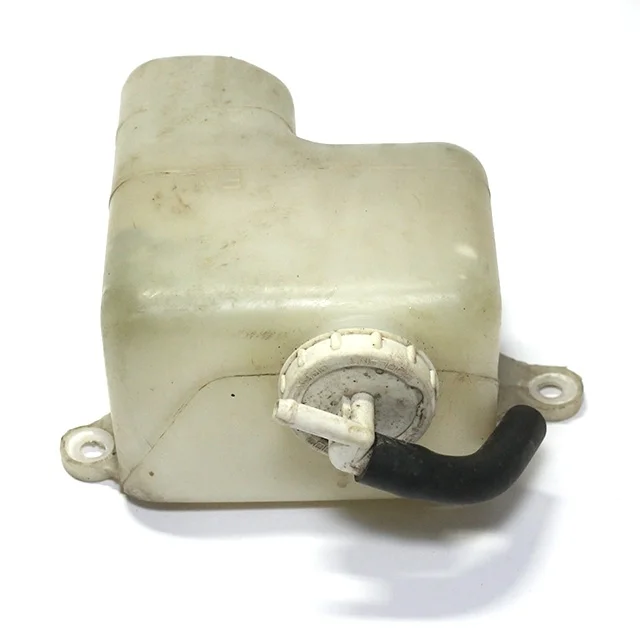 Бачок расширительный MITSUBISHI PAJERO SPORT I / MONTERO SPORT I K9 2005-2008, PAJERO SPORT I / MONTERO SPORT I K9 2000-2004
