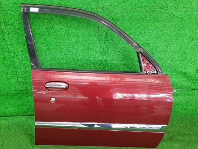 Дверь передняя правая (царапины) M100A TOYOTA DUET M100 / M110 1998-2000, DUET M100 / M110 2000-2001, DUET M100 / M110 2001-2004