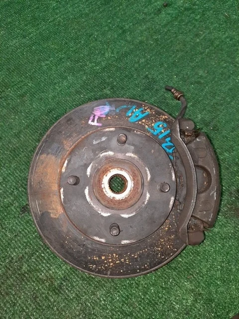 Кулак поворотный правый B15 NISSAN SUNNY B15 1998-2004