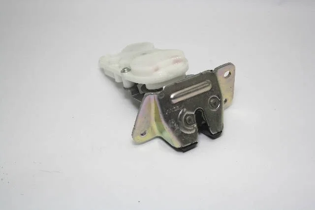 Замок крышки багажника GA3W MITSUBISHI OUTLANDER XL CW 2007-2010, OUTLANDER XL CW 2010-2012, LANCER X CY 2007-2010, LANCER X CY 2010-2014