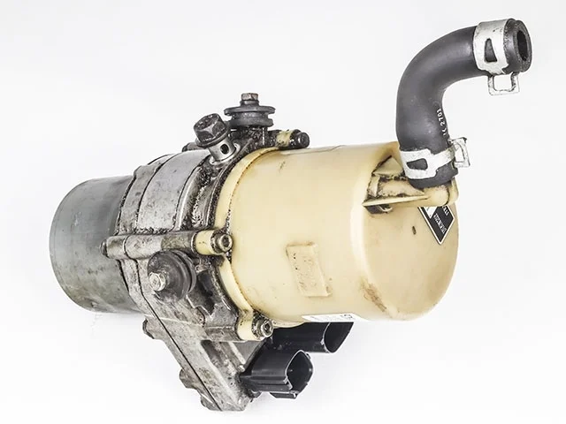 Насос электрогидроусилителя руля (пробит бачок) MAZDA MAZDA 3 BL 2008-2011, MAZDA 3 BL 2011-2013, AXELA BL 2009-2011, AXELA BL 2011-2013