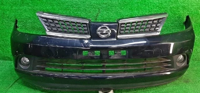Бампер передний (потерт, тычки, без одной решетки) C11 NISSAN TIIDA C11 2004-2007