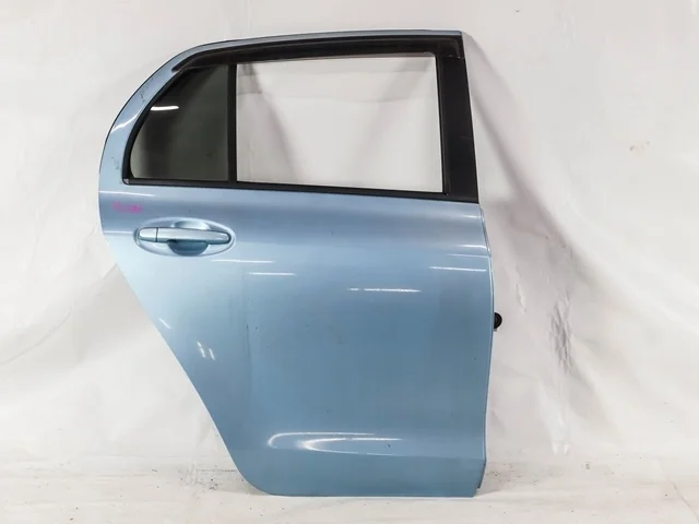 Дверь задняя правая KSP90 TOYOTA VITZ XP90 2005-2007, YARIS XP90 2005-2009, VITZ XP90 2007-2010, YARIS XP90 2009-2010