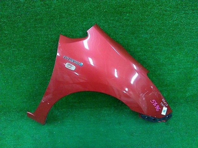 Крыло переднее правое (царапины) NHW20 TOYOTA PRIUS XW20 2003-2005, PRIUS XW20 2005-2009, PRIUS XW20 2009-2011