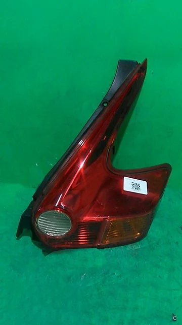Фонарь задний правый F15 NISSAN JUKE YF15 2010-2014