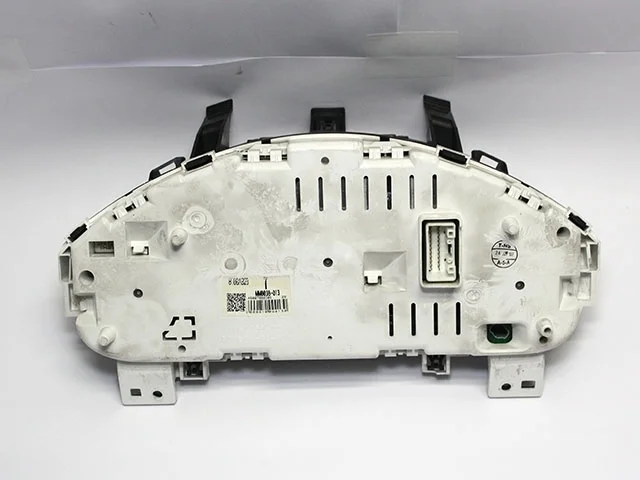Панель приборов MITSUBISHI COLT VI Z20 / Z30 2002-2008