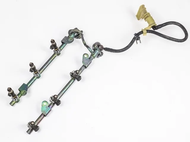 Рампа топливная PNZ50 NISSAN 350Z Z33 2002-2009, MURANO Z50 2003-2008, TEANA J31 2003-2005, TEANA J31 2006-2008, FAIRLADY Z Z33 2003-2008