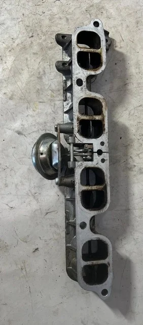 Заслонки дроссельные AZT251 TOYOTA AVENSIS T250 2006-2008, AVENSIS T250 2003-2006