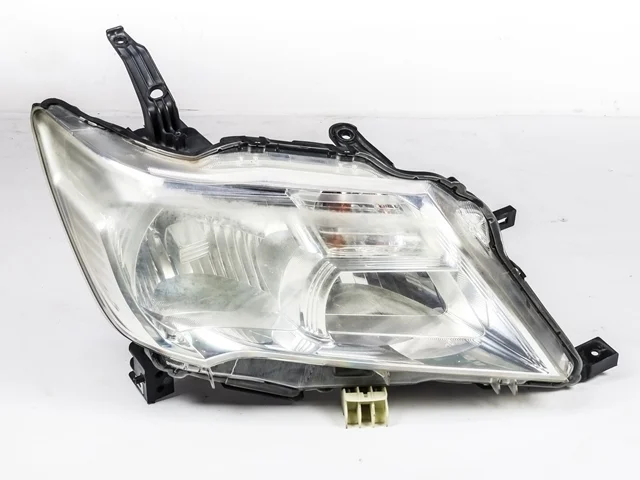 Фара правая (хорошее состояние) C26 NISSAN SERENA IV C26 2010-2013