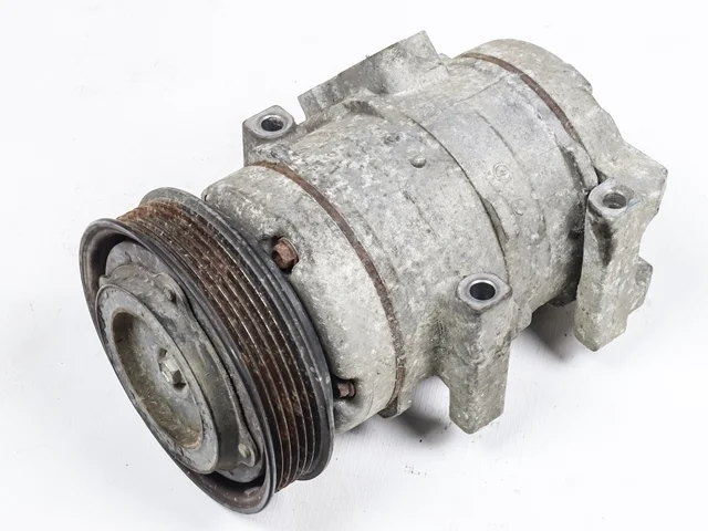 Компрессор кондиционера (хорошее состояние) LW3W MAZDA MPV LW 2002-2003, MPV LW 2003-2006