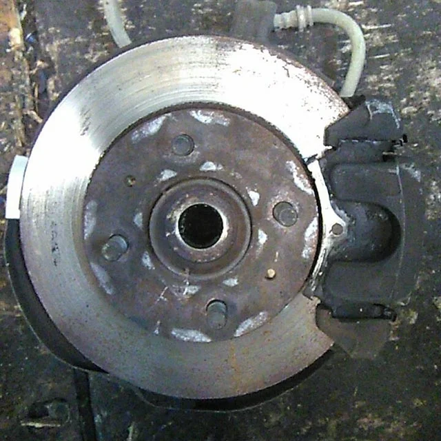Кулак поворотный правый B14 NISSAN PULSAR V N15 1995-2000, PRESEA II R11 1995-2000, SUNNY B14 1994-1999, ALMERA N15 1995-2000