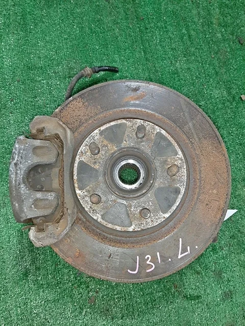 Кулак поворотный левый J31 NISSAN MURANO Z50 2003-2008, TEANA J31 2003-2005, TEANA J31 2006-2008, PRESAGE II U31 2003-2006, PRESAGE II U31 2006-2009