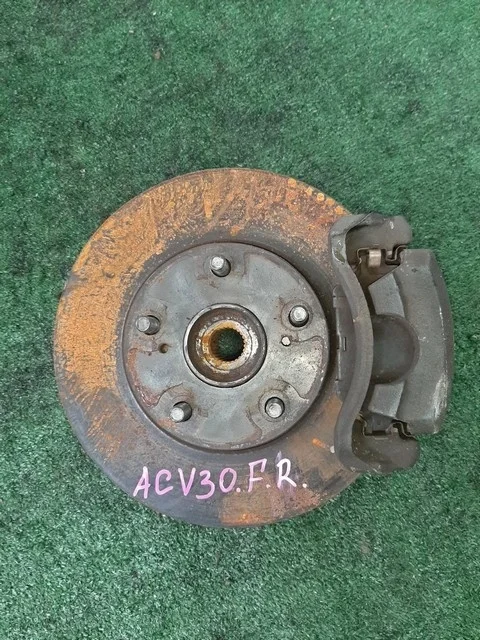 Кулак поворотный правый ACV30 TOYOTA CAMRY XV30 2001-2004, WINDOM V30 2001-2004, LEXUS ES IV 300 MCV30 2001-2003