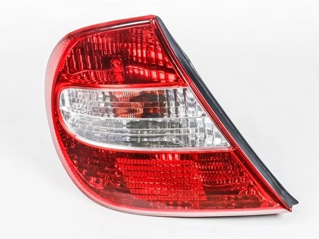 Фонарь задний левый (хорошее состояние) ACV30 TOYOTA CAMRY XV30 2001-2004