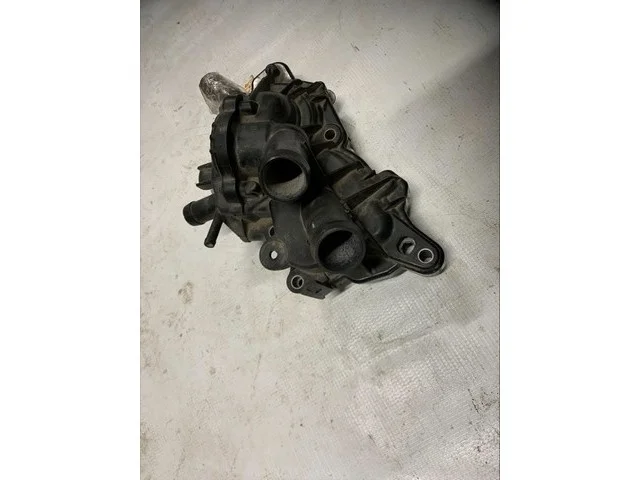 Насос водяной AUDI A5 8T 2007-2011, A4 B8 2011-2015, A5 8T 2011-2016, VOLKSWAGEN JETTA VI 162 / 163 / AV2 / AV3 2010-2014, AUDI A4 B8 2007-2011