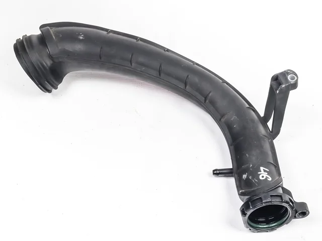 Патрубок корпуса воздушного фильтра 1T1 VOLKSWAGEN JETTA V 1K2 / 1K5 2005-2011, GOLF V 1K1 / 1K5 2003-2009, TOURAN I 1T1 / 1T2 2003-2006