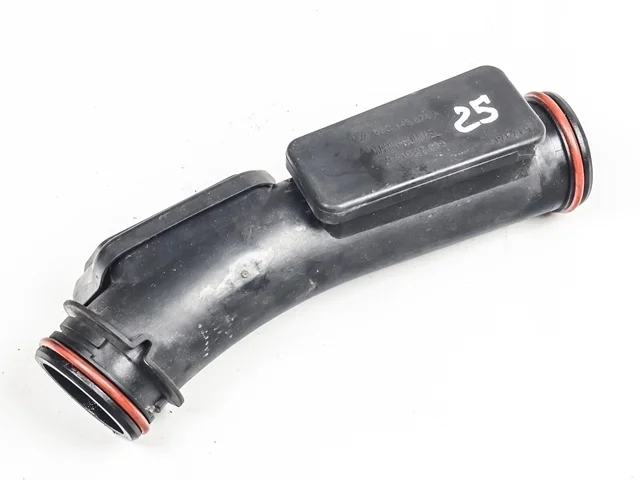 Патрубок напорный компрессора наддува 1T1 VOLKSWAGEN JETTA V 1K2 / 1K5 2005-2011, GOLF V 1K1 / 1K5 2003-2009, TOURAN I 1T1 / 1T2 2003-2006