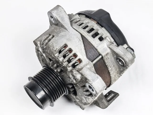 Генератор (дефект фишки реле) ACV40 TOYOTA CAMRY XV40 2006-2009