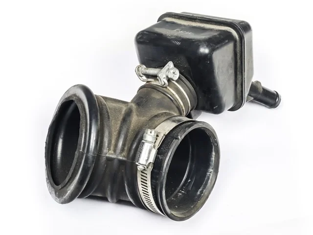 Патрубок корпуса воздушного фильтра C26 NISSAN SERENA IV C26 2010-2013, SERENA IV C26 2013-2016