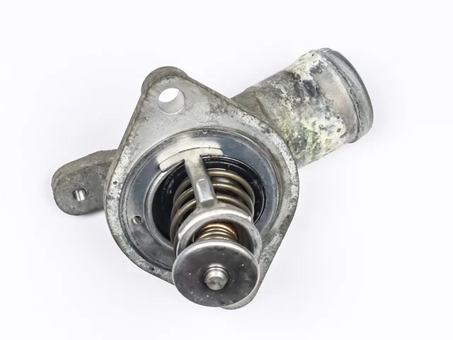 Фланец системы охлаждения CU2W MITSUBISHI OUTLANDER CU 2003-2007, AIRTREK CU 2001-2005, SPACE WAGON N94W 1997-2004