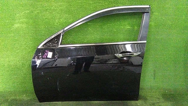 Дверь передняя левая (потерта) CU2 HONDA ACCORD VIII CU 2008-2011, ACCORD VIII CU 2011-2013