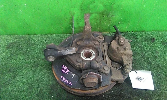 Кулак поворотный левый NA4W MITSUBISHI GRANDIS NA4W 2003-2011