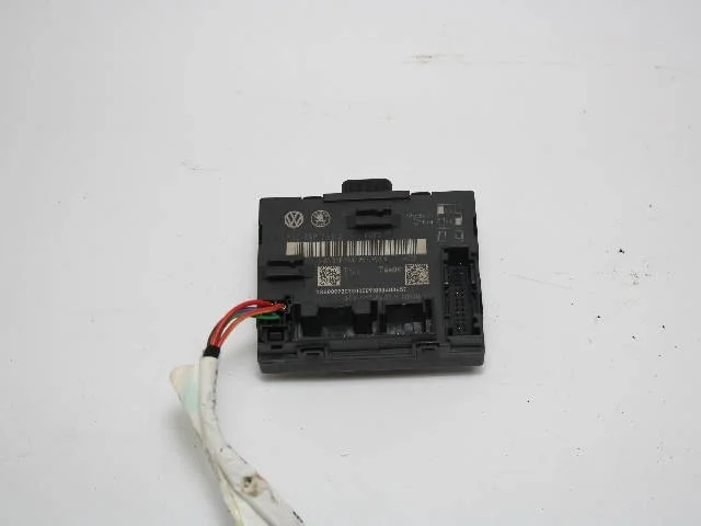 Блок управления дверью SKODA SUPERB II 3T 2008-2013, YETI 5L 2009-2014