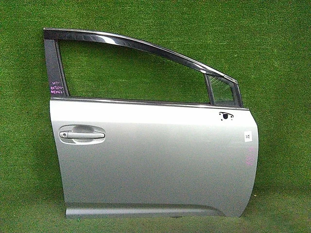 Дверь передняя правая ZRT272 TOYOTA AVENSIS T270 2008-2012, AVENSIS T270 2012-2015