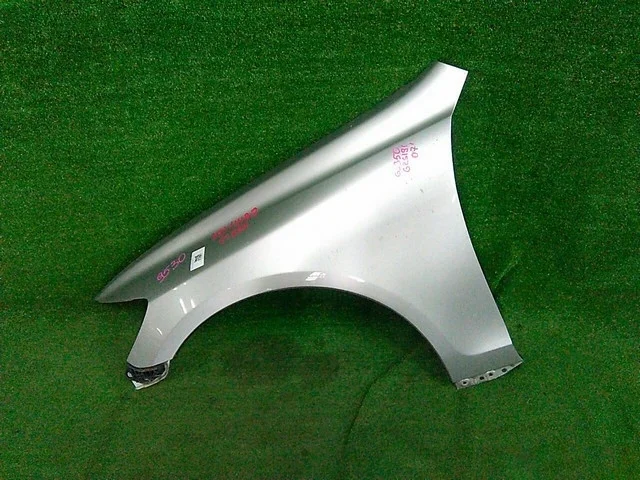 Крыло переднее левое (царапины) GRS191 LEXUS GS III 300/400/430 S190 2005-2007, GS III 300/400/430 S190 2007-2011