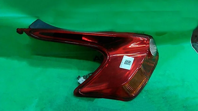 Фонарь задний левый F15 NISSAN JUKE YF15 2010-2014