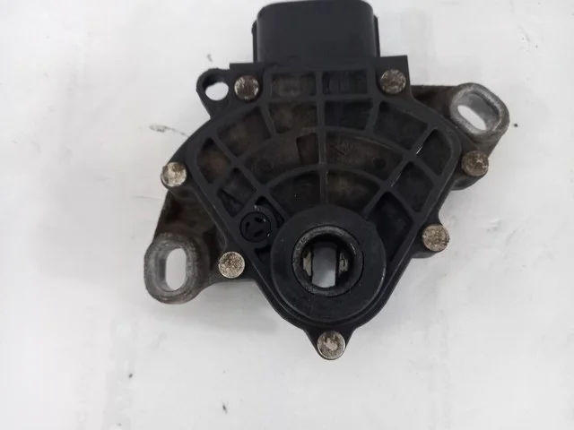 Датчик положения селектора АКПП GGH20 TOYOTA SIENNA XL30 2010-, ALPHARD H20 2008-2011, CAMRY XV40 2006-2009, ALPHARD H20 2011-2014
