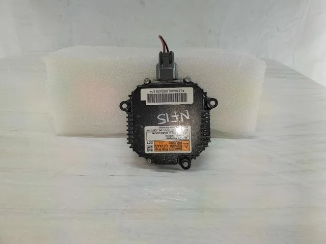 Блок розжига ксенон NF15 NISSAN PATROL Y62 2010-2014, TEANA J32 2008-2012, TEANA J32 2011-2014, TEANA L33 2014-2020, X-TRAIL T31 2010-2015