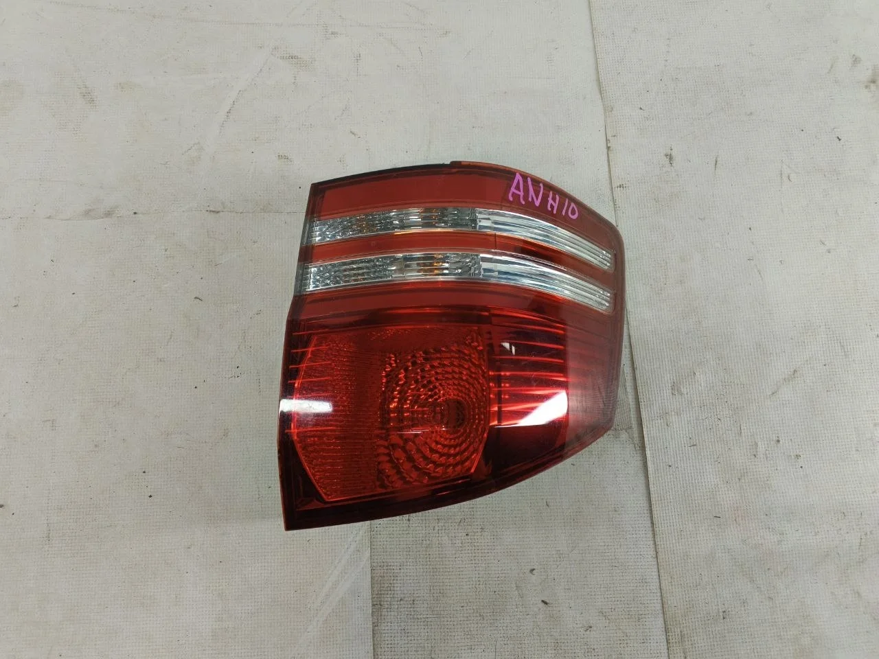 Фонарь задний правый внешний ANH10 TOYOTA ALPHARD H10 2005-2008