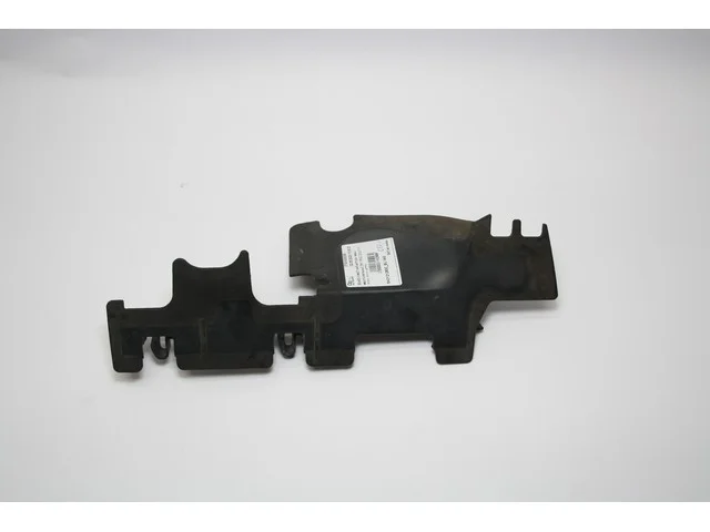 Воздуховод радиатора левый вертикальный 5K1 VOLKSWAGEN JETTA V 1K2 / 1K5 2005-2011, GOLF VI 5K1 / AJ5 2009-2013