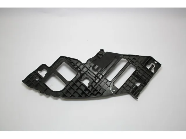 Кронштейн переднего бампера правый 5K1 VOLKSWAGEN GOLF VI 5K1 / AJ5 2009-2013