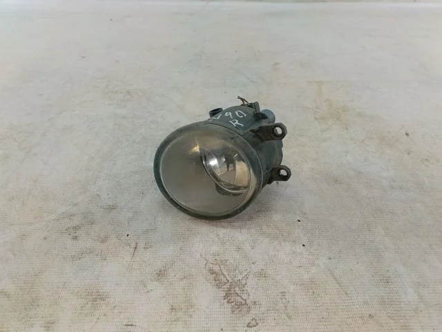 Фара противотуманная правая AZT251 TOYOTA COROLLA E140 / E150 2006-2010, HIGHLANDER XU40 2007-2010, AURIS E150 2006-2010, CAMRY XV40 2006-2009