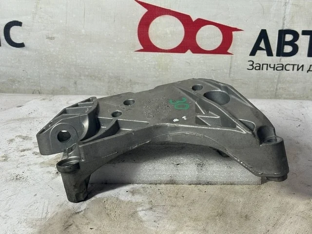 Кронштейн опоры подушки двигателя 5N VOLKSWAGEN TIGUAN I 5N1 / 5N2 2007-2011, TIGUAN I 5N1 / 5N2 2011-2018