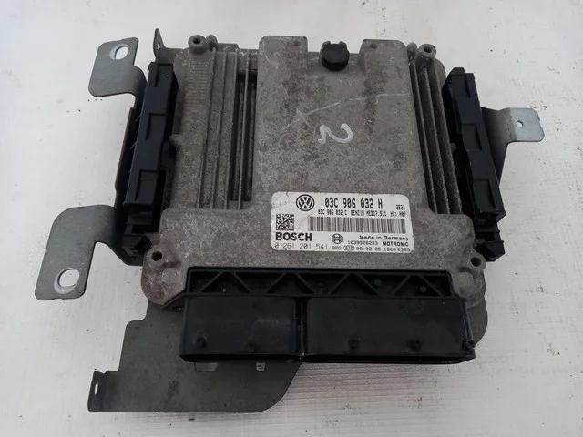 Блок управления двигателем 1T2 VOLKSWAGEN JETTA V 1K2 / 1K5 2005-2011, GOLF V 1K1 / 1K5 2003-2009, TOURAN I 1T1 / 1T2 2003-2006