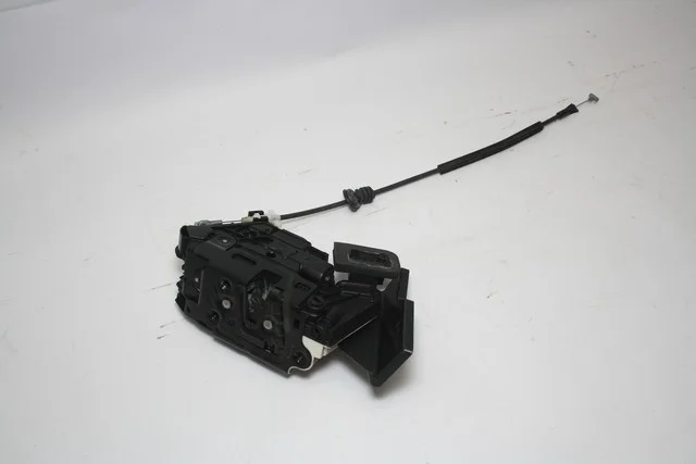 Замок двери задней правой SKODA RAPID I NH 2012-2020, VOLKSWAGEN JETTA VI 162 / 163 / AV2 / AV3 2010-2014, POLO V 6C1 / 6R1 2009-2014